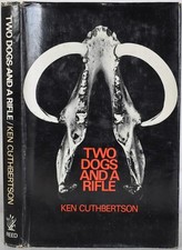 TWO DOGS AND A RIFLE, Cuthbertson, 1968. New Zealand, Pig Hunter, Wild Boar comprar usado  Enviando para Brazil