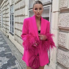 JAQUETA BLAZER RETA FEMININA ZARA COM PENAS ROSA TAMANHO GRANDE L NOVA comprar usado JAQUETA BLAZER RETA FEMININA ZARA COM PENAS ROSA TAMANHO GRANDE L NOVA comprar usado  Enviando para Brazil