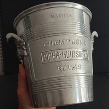 Ancien seau champapiper d'occasion  Jassans-Riottier