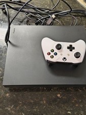 Usado, Console doméstico Microsoft Xbox One X 1TB - Preto comprar usado  Enviando para Brazil