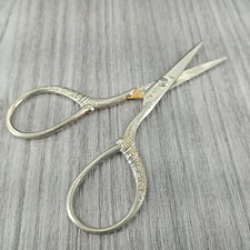 Tesoura de costura vintage mini alça ornamentada 3,75" recortes de linha feitos nos EUA comprar usado  Enviando para Brazil