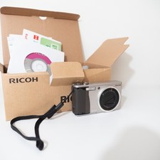 Ricoh r10 10mp for sale  San Francisco