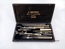 Ancienne boite compas d'occasion  Châlette-sur-Loing