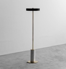 Lampada piantana terra usato  Italia