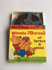 Walt disney winnie d'occasion  Moutiers-les-Mauxfaits