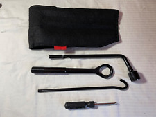 SOMENTE FERRAMENTAS, 2016-21 HYUNDAI TUCSON KIT DE FERRAMENTAS DE EMERGÊNCIA PNEU JACK CONJUNTO E ESTOJO FABRICANTE DE EQUIPAMENTO ORIGINAL, usado comprar usado  Enviando para Brazil