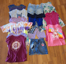 Lot girls clothes for sale  Paris