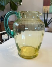 Jarro Utility Glass Works vidro vaselina tipo D 8” amarelo e azul-petróleo antigo, usado comprar usado Jarro Utility Glass Works vidro vaselina tipo D 8” amarelo e azul-petróleo antigo, usado comprar usado  Enviando para Brazil