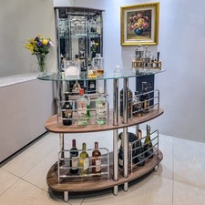 Contemporary modern home for sale  Brentwood