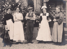 Cartão postal foto real empregadas domésticas empregadas domésticas casa de cachorro moda anos 1900–1910 comprar usado  Enviando para Brazil