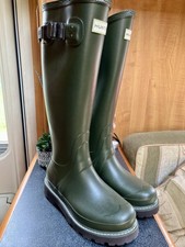 Women hunter tall for sale  LLANDEILO