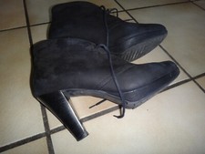 Schwarze wildleder stiefelette gebraucht kaufen  Ebersberg