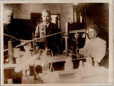 Scientists pierre and d'occasion  Expédié en Belgium