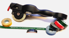 1x DYMO 12mm Präger Prägegerät Handpräger BLACK Voll METAL inkl 5 Rollen MASSIV comprar usado  Enviando para Brazil