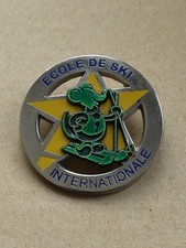 Superbe insigne broche d'occasion  Bénouville