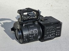 Corpo da Filmadora Sony NEX-FS700U Super 35mm CMOS com Bateria - Atualização 4K comprar usado Corpo da Filmadora Sony NEX-FS700U Super 35mm CMOS com Bateria - Atualização 4K comprar usado  Enviando para Brazil