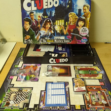 Hasbro cluedo classic for sale  HORNCASTLE