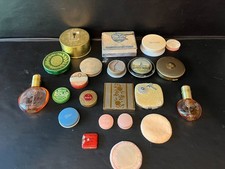 Vtg women compacts for sale  Harrah