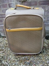 Guess suitcase brown for sale  BORDON
