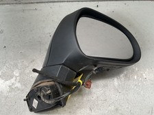 Specchietto retrovisore destro usato  Italia