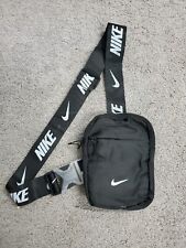 ¡¡¡NUEVO!!! Bolso bandolera Nike para el hombro en el pecho negro  segunda mano  Embacar hacia Argentina