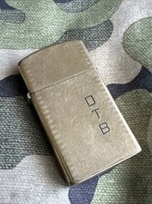 Isqueiro fino Zippo vintage 1960 - folheado a ouro 10K - gravado - DTB, usado comprar usado Isqueiro fino Zippo vintage 1960 - folheado a ouro 10K - gravado - DTB, usado comprar usado  Enviando para Brazil