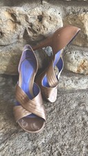 SERGIO ROSSI Couro Dourado Cetim Peep Toe Plataforma Stiletto Bombas Alta 38 Ou 7.5 comprar usado  Enviando para Brazil
