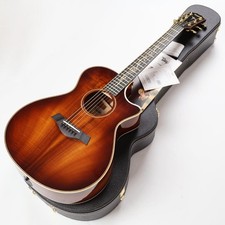 Chitarra acustica taylor usato  Spedire a Italy