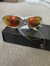 Oakley sunglasses straight for sale  ISLEWORTH