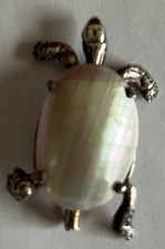 Epingle tortue nacre d'occasion  Cergy-