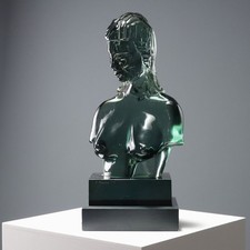 Busto giovane donna usato Busto giovane donna usato  Cambiago