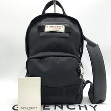 Borsa tracolla givenchy usato  Spedire a Italy