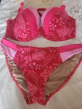 Pour moi pretty for sale  PLYMOUTH