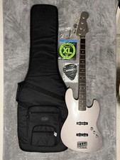 Conjunto especial exclusivo Fender Jazz Bass Aerodyne entregue à mão comprar usado  Enviando para Brazil