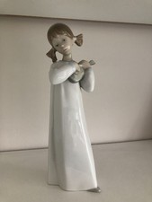 Lladro girl guitar for sale Lladro girl guitar for sale  BEACONSFIELD