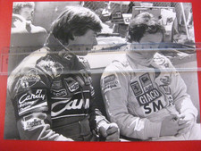 Tirage argentique d'époque: Pironi et Villeneuve, pilotes Ferrari, Long Beach 82 comprar usado Tirage argentique d'époque: Pironi et Villeneuve, pilotes Ferrari, Long Beach 82 comprar usado  Enviando para Brazil