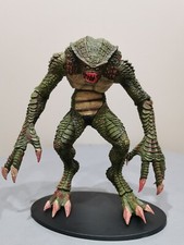 Boneco NECA Resident Evil Hunter 7,5" série 10º aniversário - 2007 Capcom, usado comprar usado  Enviando para Brazil