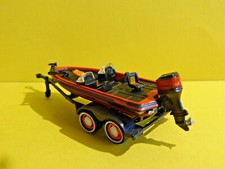 Usado, BASS BOAT PRO-FISHING LANCHA COM REBOQUE TANDEM DIORAMA FUNDIDO EM ESCALA 1/64 MODELO F comprar usado  Enviando para Brazil