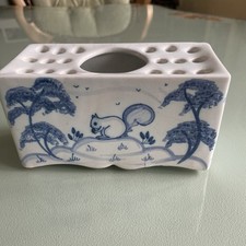 Lovely isis pottery for sale  LIVERPOOL