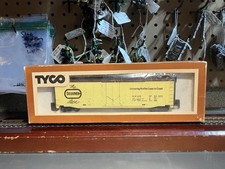 Carro caixa TYCO HO raro The Desenex Line 50 pés comprar usado Carro caixa TYCO HO raro The Desenex Line 50 pés comprar usado  Enviando para Brazil