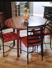 Round kitchen table for sale  Crestwood