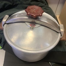 Cocotte minute seb d'occasion  Diemeringen