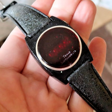 RARO Vintage Relógio de Pulso Masculino LED Digital Texas Instruments TI Preto LOOK, usado comprar usado RARO Vintage Relógio de Pulso Masculino LED Digital Texas Instruments TI Preto LOOK, usado comprar usado  Enviando para Brazil