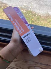 Pantone formula guide d'occasion  Le Lion-d'Angers