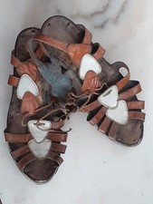 Rarissimes jolies chaussures d'occasion  France
