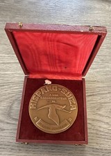 Rare médaille numérotée d'occasion  Châtres-sur-Cher
