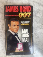Videocassette james bond usato  Sant Antimo