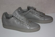 Balenciaga baskets tennis d'occasion  La Roche-Posay