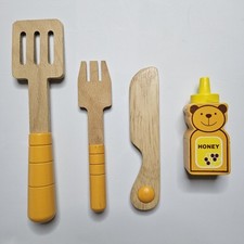 Lot hape wooden for sale  Savannah