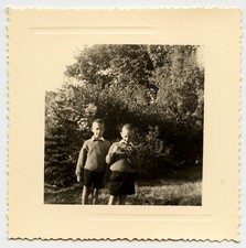 Two children the d'occasion  Expédié en Belgium